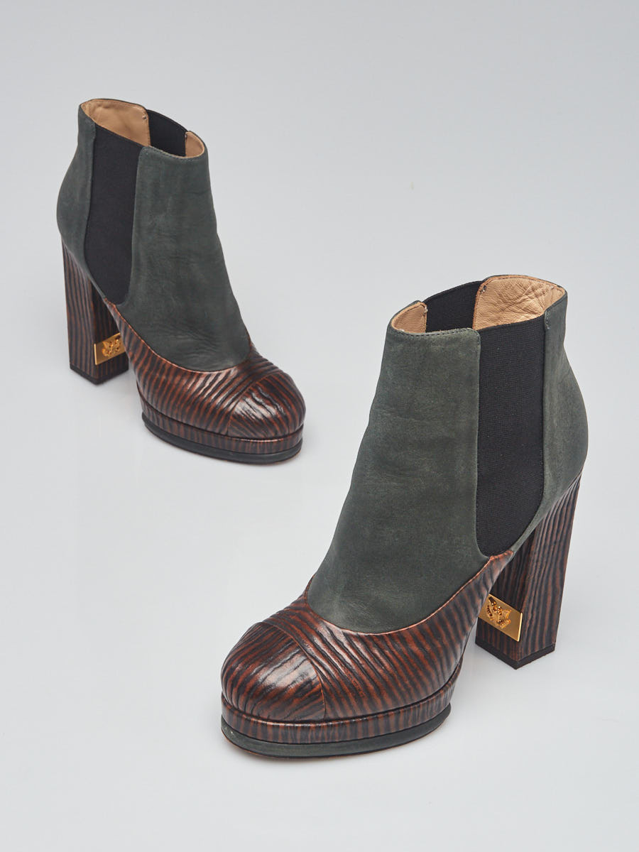 Chanel Wood Effect Leather and Grey Nubuck Platform Ankle Boots Size 7.5 38
