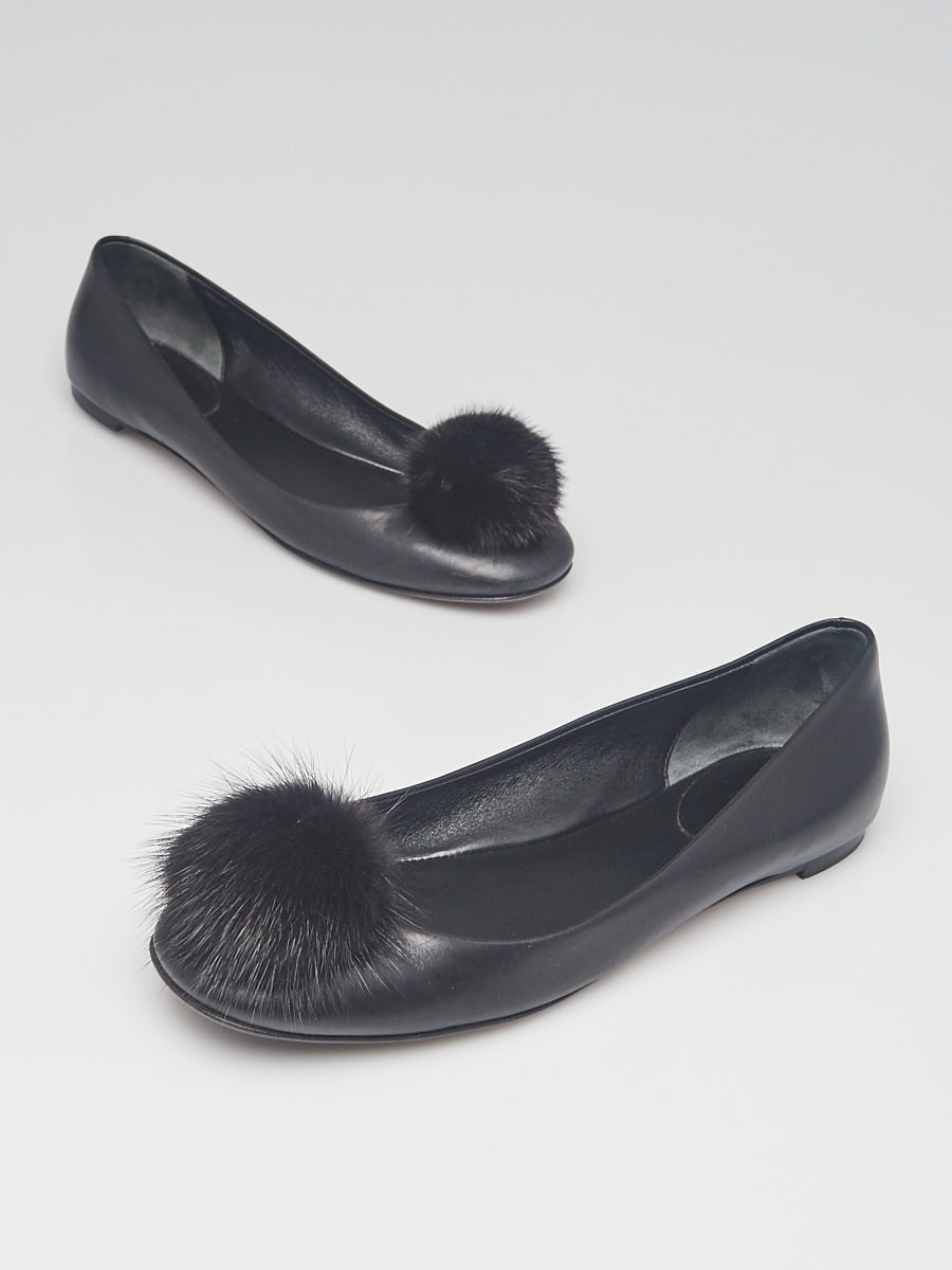 Gucci Black Calfskin Leather Pom Pom Ballet Flats Size 7 37.5