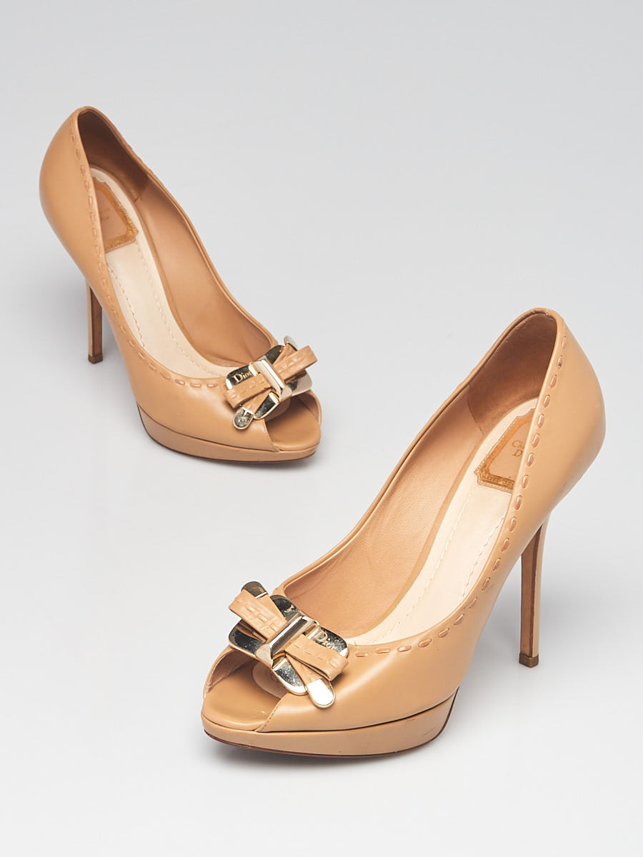 Christian Dior Beige Leather Peep-Toe Pumps Size 7.5 38