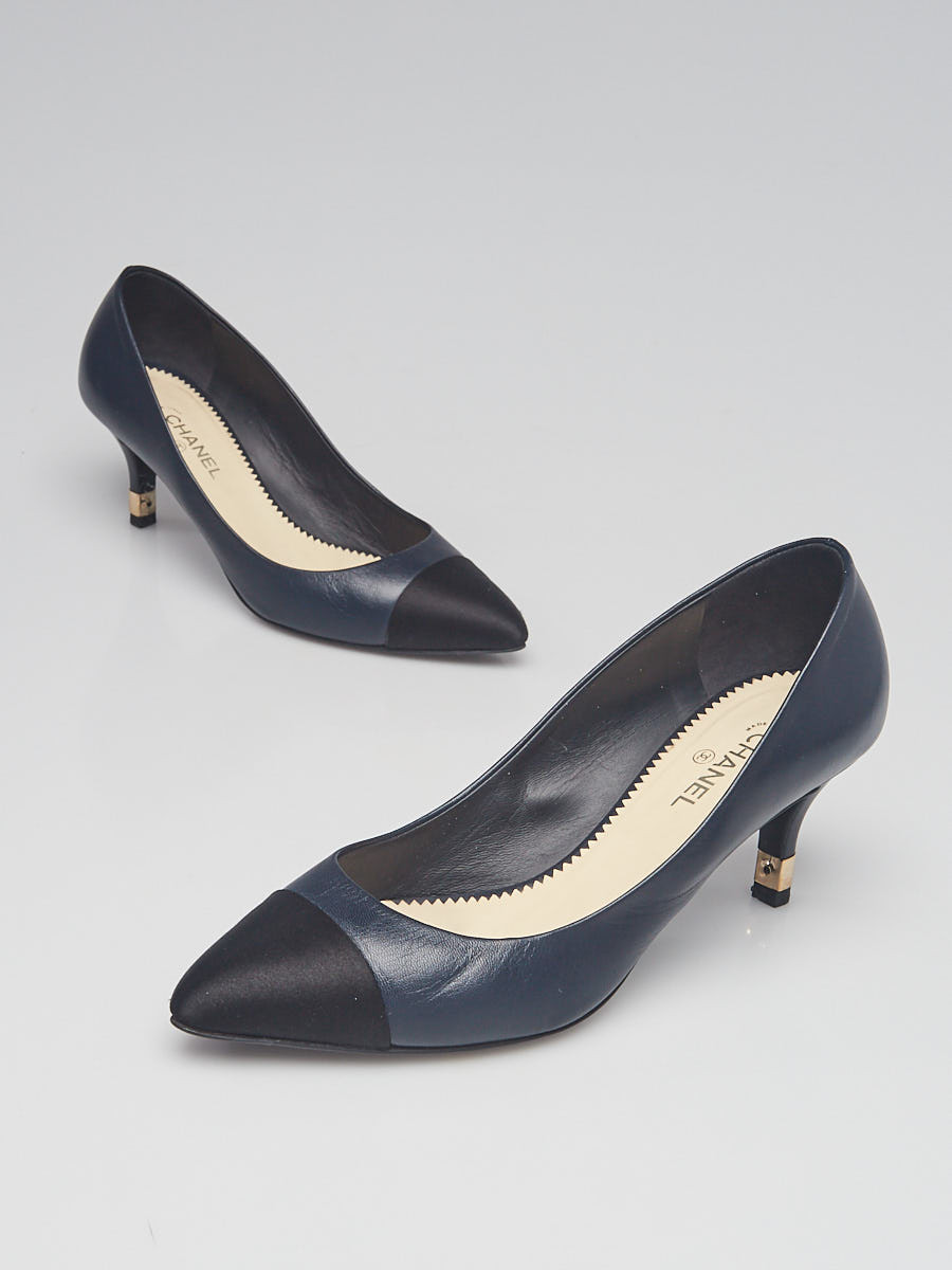 Chanel Blue Black Leather Cap-Toe Kitten Heels Size 6.5 37