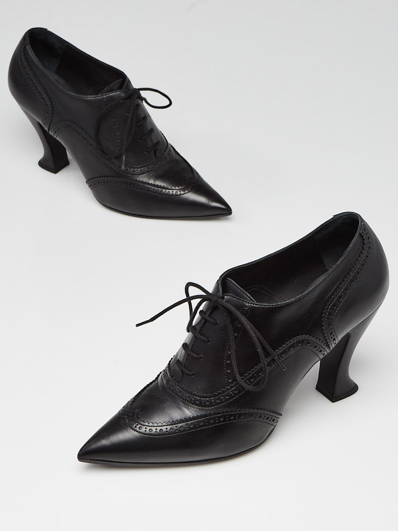 Chanel Black Leather Brogue Pointed Toe Booties Size 8.5 39