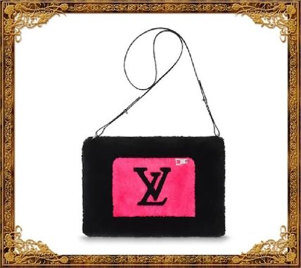 Louis Vuitton Louis Vuitton Shoulder Bags 