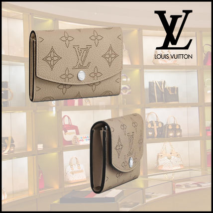 Louis Vuitton Calfskin Leather Logo Coin Cases M64052 