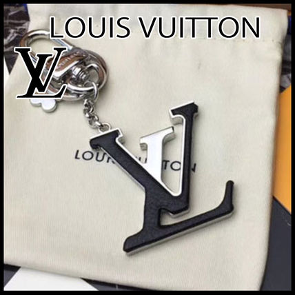 Louis Vuitton CAPUCINES 2020 SS Lv Capucines Bag Charm And Key Holder M63080 