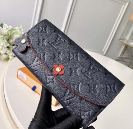 Louis Vuitton Flower Patterns Monogram Faux Fur Chain Leather Chain Wallet 
