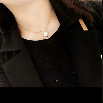 Louis Vuitton MONOGRAM 2020 SS Idylle Blossom Lv Pendant Yellow Gold And Diamond Q93626 