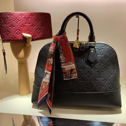 Louis Vuitton ALMA 2020 SS 3WAY Plain Leather Elegant Style Crossbody Handbags M44832 