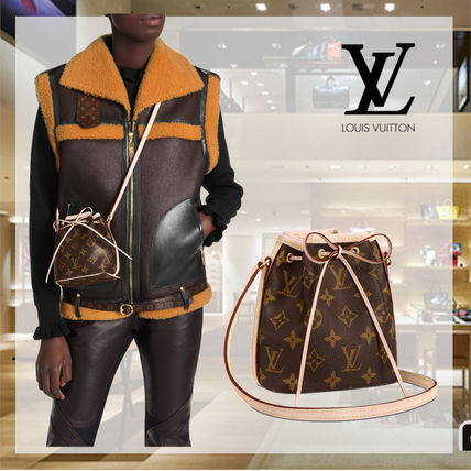 Louis Vuitton MONOGRAM Monogram Canvas Leather Crossbody Logo Shoulder Bags M41346 