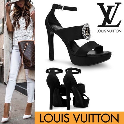 Louis Vuitton Casual Style Leather Block Heels Elegant Style Logo 