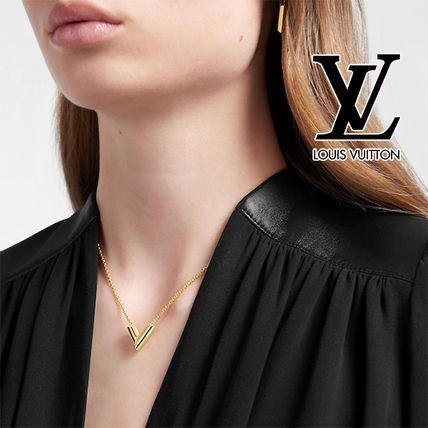 Louis Vuitton Essential V Necklace M61083 
