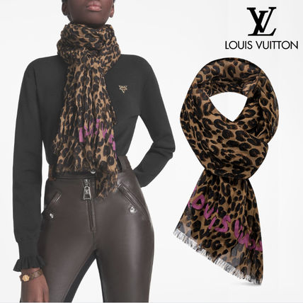 Louis Vuitton Leopard Stole M72215 
