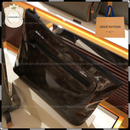 Louis Vuitton Clutches 