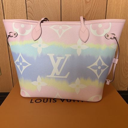 Louis Vuitton MONOGRAM 2020 SS Totes 