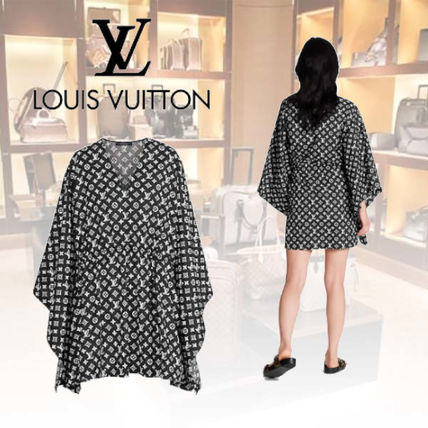 Louis Vuitton MONOGRAM 2020 SS Monogram Casual Style Dolman Sleeves V Neck Cotton 1A60EV 