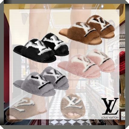 Louis Vuitton MONOGRAM 2019 20AW Casual Style Fur Elegant Style Slippers Logo Shoes