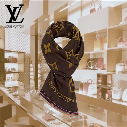 Louis Vuitton Monogram Bliss Stole M76366 