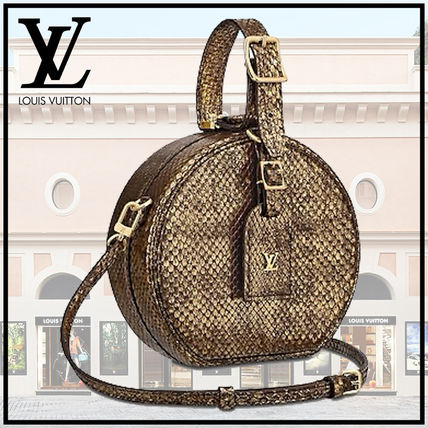 Louis Vuitton Casual Style Party Style Elegant Style Logo Shoulder Bags N96945 
