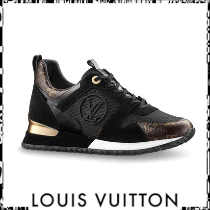 Louis Vuitton Run Away Sneaker 1A3CW5 
