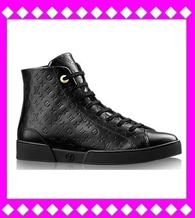 Louis Vuitton MONOGRAM Leather Low Top Sneakers 