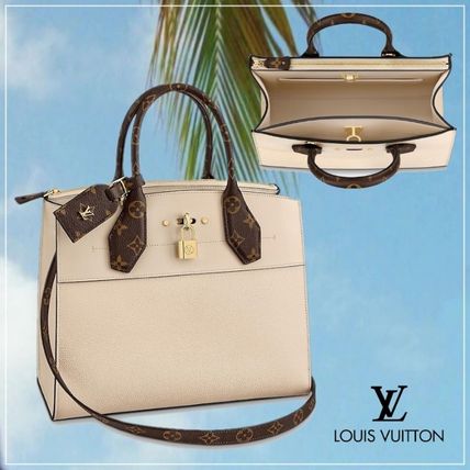 Louis Vuitton 2020 SS Plain Leather Elegant Style Crossbody Handbags M56250 