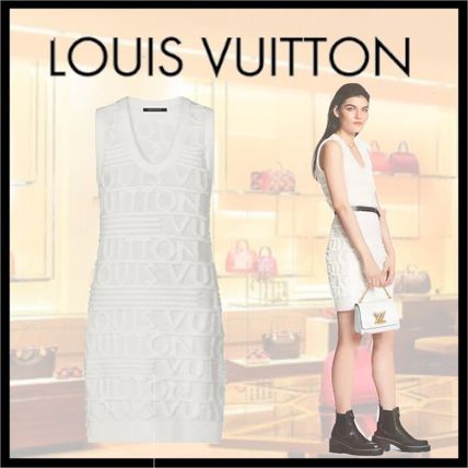 Louis Vuitton 2020 21AW Short Tight Wool Sleeveless V Neck Logo Dresses 1A84GT 