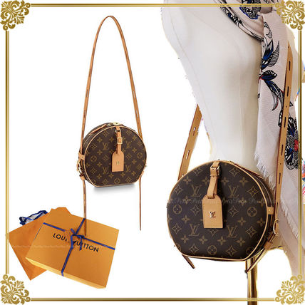 Louis Vuitton MONOGRAM Leather Crossbody Logo Shoulder Bags M52294 