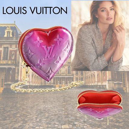 Louis Vuitton 2020 SS Heart Monogram Chain Coin Cases 