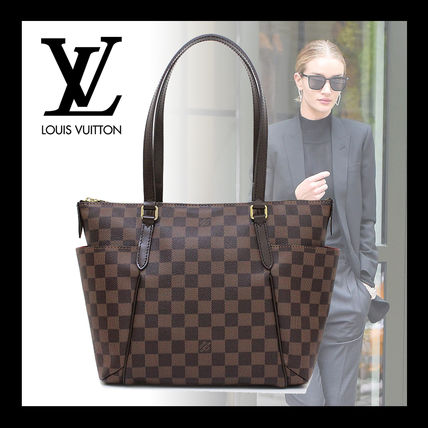 Louis Vuitton DAMIER Casual Style Leather Elegant Style Formal Style Logo Totes 