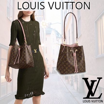 Louis Vuitton Handbags M44022 
