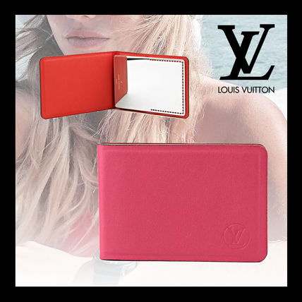 Louis Vuitton Plain Leather Folding Wallet Logo Accessories 