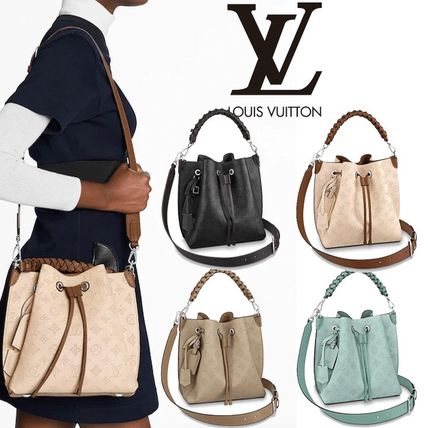 Louis Vuitton DAMIER Casual Style Leather Elegant Style Crossbody Logo Handbags 