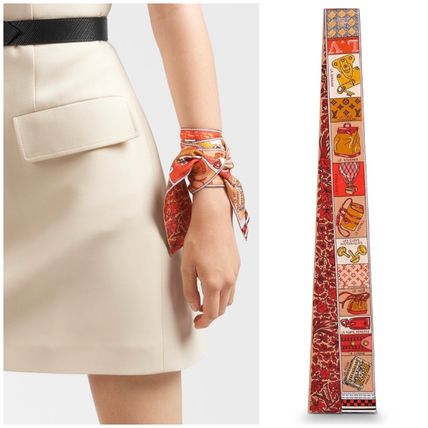 Louis Vuitton Silk Elegant Style Logo Lightweight ScarvesShawls 