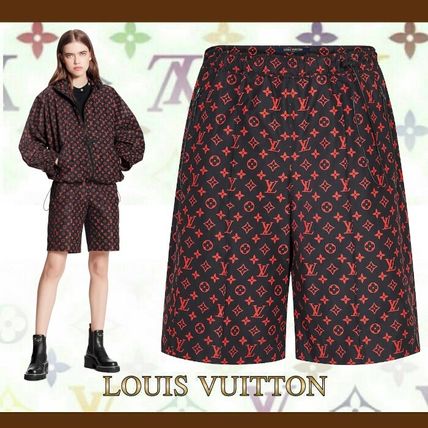 Louis Vuitton 2020 21AW Short Monogram Casual Style Nylon Elegant Style Logo Shorts 1A83RI