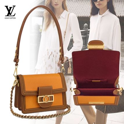 Louis Vuitton 2020 21AW Casual Style Bag in Bag Chain Leather Party Style 