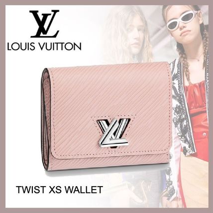 Louis Vuitton MONOGRAM 2020 SS Street Style Leather Small Wallet Logo Folding Wallets 