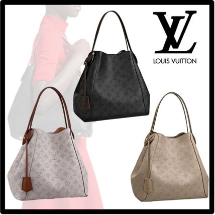 Louis Vuitton Shoulder Bags M55552 M53140 M54354 
