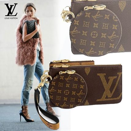 Louis Vuitton 2020 21AW Monogram Plain Leather Logo PouchesCosmetic Bags 