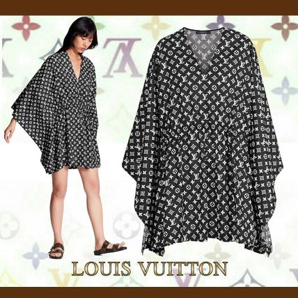 Louis Vuitton MONOGRAM 2020 SS Light Cape Dress 1A60F0