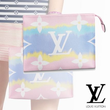 Louis Vuitton Lv Escale Poche Toilette 26 M69137 