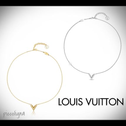 Louis Vuitton V Unisex NecklacesPendants 