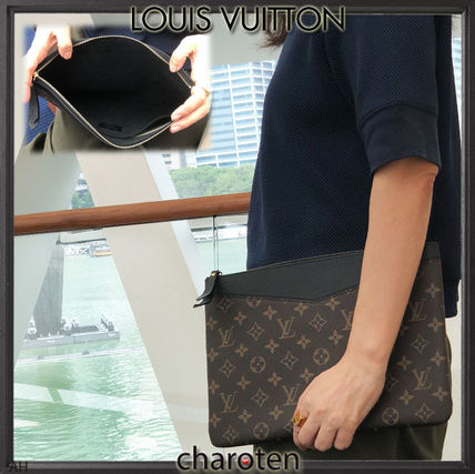 Louis Vuitton MONOGRAM 2018 SS Monogram Unisex Canvas Blended Fabrics Bi color 