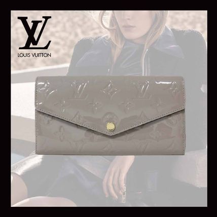 Louis Vuitton MONOGRAM VERNIS Monogram Leather Folding Wallet Logo Long Wallets 