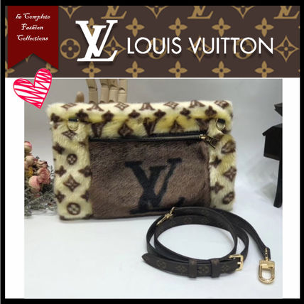 Louis Vuitton MONOGRAM 2020 SS Fur Blended Fabrics 2WAY Crossbody Logo Shoulder Bags M76094 