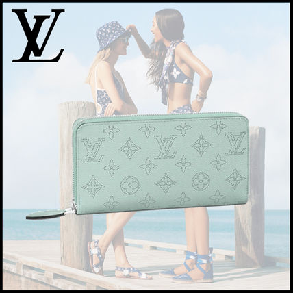 Louis Vuitton MONOGRAM Zippy Wallet M69032 