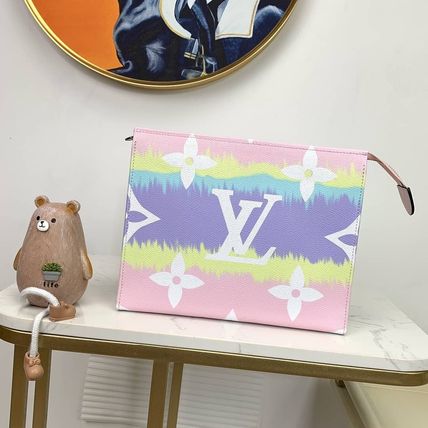 Louis Vuitton 2020 SS Monogram Casual Style Calfskin Leather Elegant Style Logo 