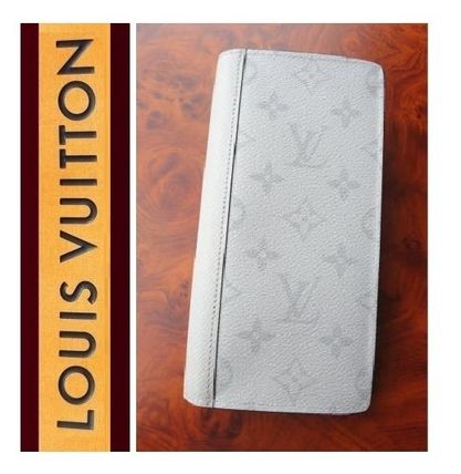 Louis Vuitton BRAZZA 2019 20AW Monogram Unisex Leather Folding Wallet Logo Long Wallets M30298 
