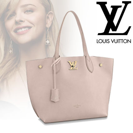 Louis Vuitton LOCKME 2020 21AW Unisex Mothers Bags 