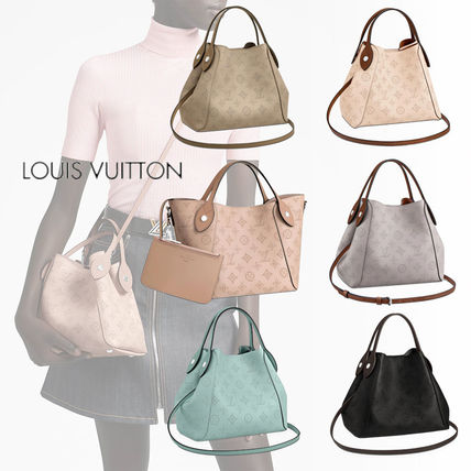 Louis Vuitton MAHINA Calfskin Elegant Style Crossbody Logo Handbags M54351