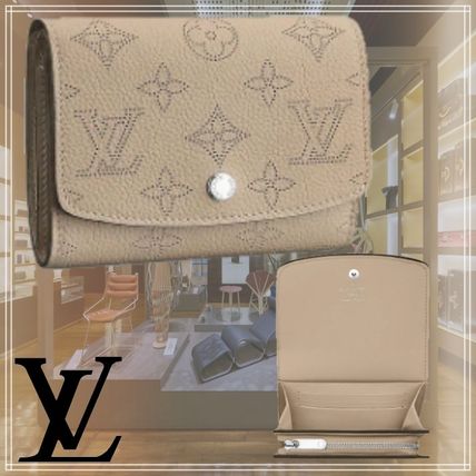 Louis Vuitton Unisex Street Style Plain Leather Folding Wallet M62542 