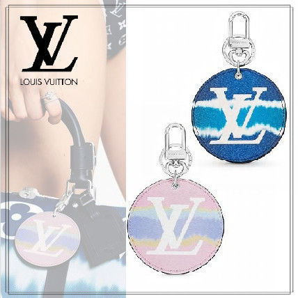 Louis Vuitton 2020 SS Lv Escale Key Holder And Bag Charm M69273 M69272 